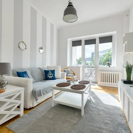 Dom & House - Marina Portowa 3 * غدينيا